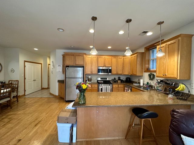 4726 N WINTHROP Avenue G, Chicago, IL 60640