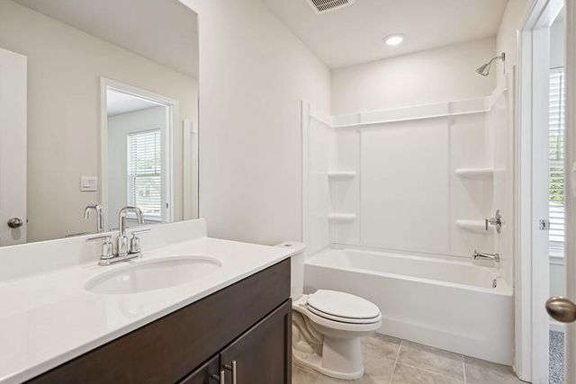 112 Leisure Cove Lane, Mcdonough, GA 30253