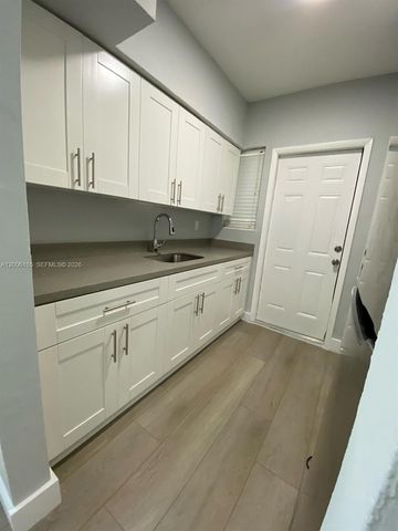 1026 Pennsylvania Ave 1, Miami Beach, FL 33139