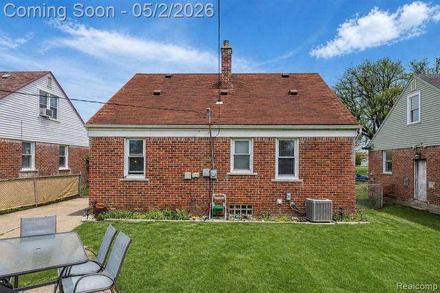 33629 Forest Street, Wayne, MI 48184