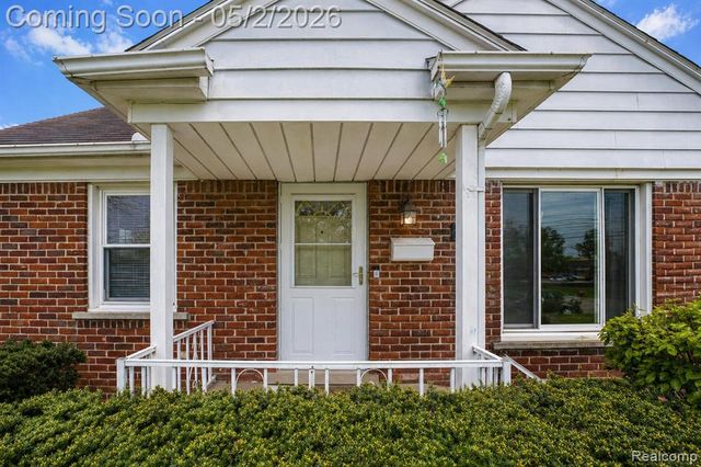33629 Forest Street, Wayne, MI 48184