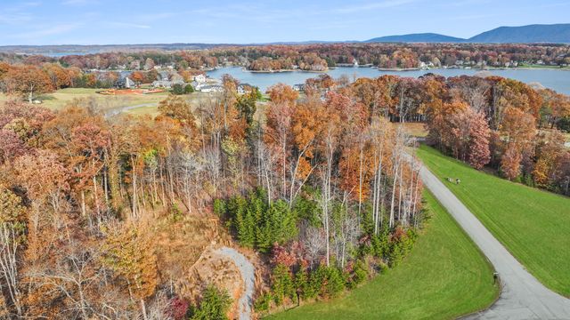 Lot 39 Harbour Island LN, Moneta, VA 24121