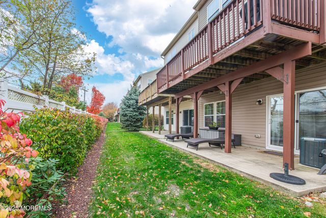 27 Pate Drive, Middletown, NJ 07748