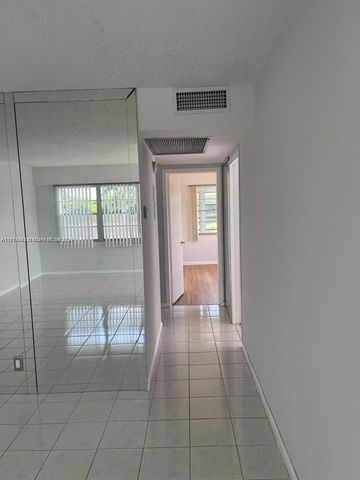 164 Fanshaw D 164, Boca Raton, FL 33434