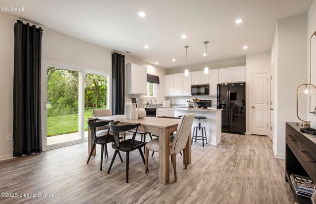 6802 Oak Rock Dr, Louisville, KY 40291