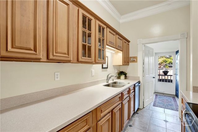 542 E Gaston Street A, Savannah, GA 31401