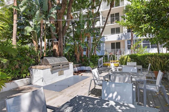 1160 N Federal Highway 522, Fort Lauderdale, FL 33304