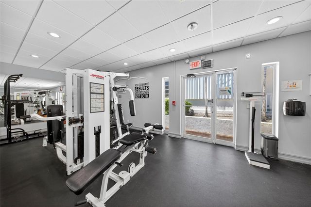 1160 N Federal Highway 522, Fort Lauderdale, FL 33304