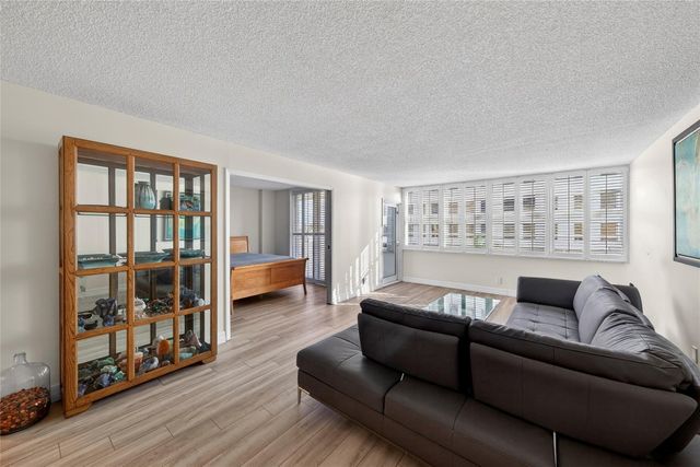 1160 N Federal Highway 522, Fort Lauderdale, FL 33304