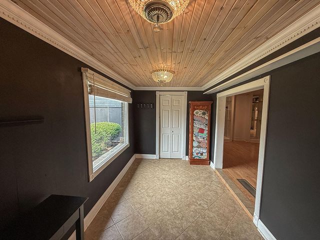 3708 N OAKLAND GRAVEL RD, Columbia, MO 65202