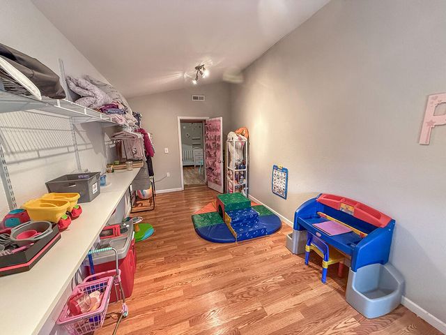 3708 N OAKLAND GRAVEL RD, Columbia, MO 65202