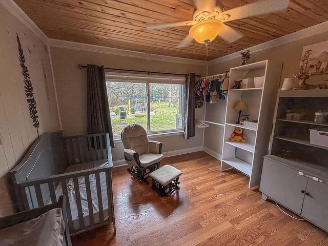 3708 N OAKLAND GRAVEL RD, Columbia, MO 65202