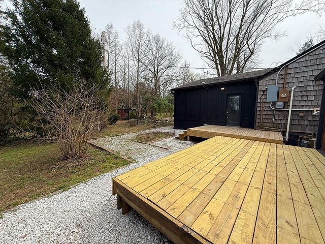 3708 N OAKLAND GRAVEL RD, Columbia, MO 65202