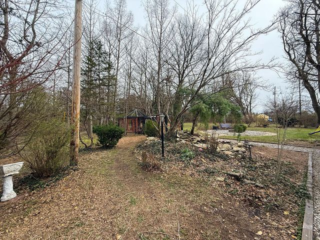 3708 N OAKLAND GRAVEL RD, Columbia, MO 65202