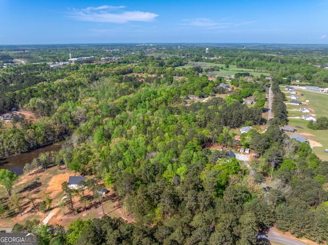132 Melody Point, Hartwell, GA 30643