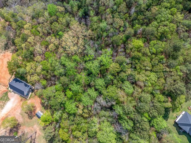 132 Melody Point, Hartwell, GA 30643