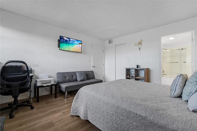 2551 Aragon Blvd 411, Sunrise, FL 33322
