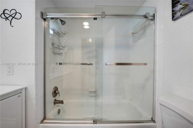 2551 Aragon Blvd 411, Sunrise, FL 33322