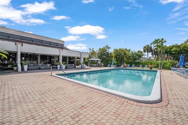 2551 Aragon Blvd 411, Sunrise, FL 33322