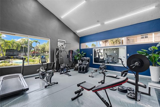 2551 Aragon Blvd 411, Sunrise, FL 33322
