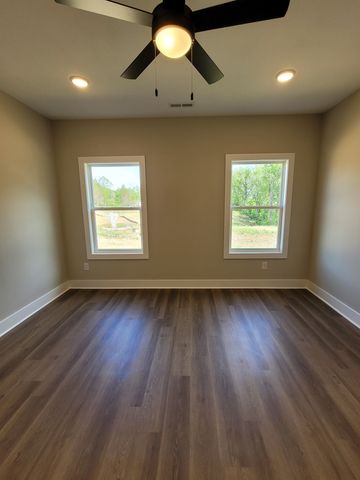 208 Sandalwood Way, Dickson, TN 37055