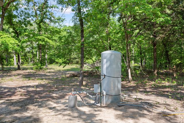 140 Pr 207, Fairfield, TX 75840