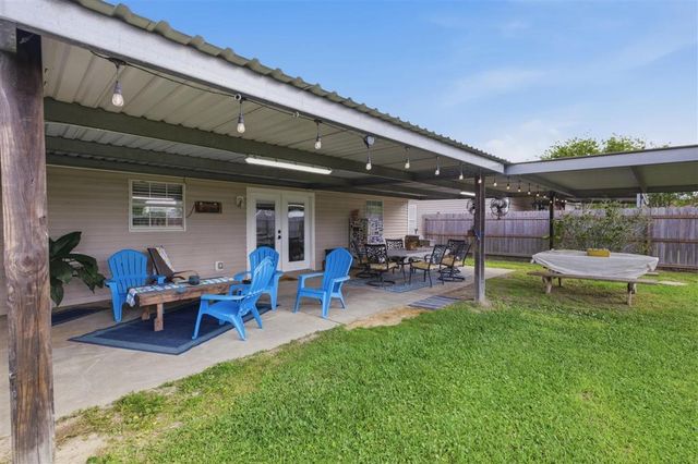 1005 Bee Tree Street, Westlake, LA 70669