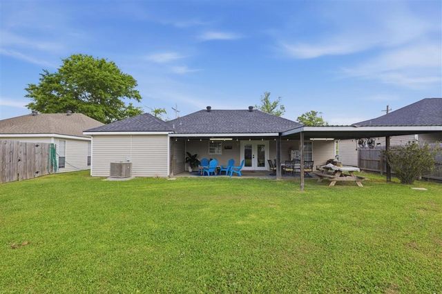 1005 Bee Tree Street, Westlake, LA 70669