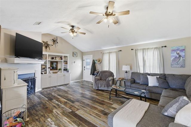 1005 Bee Tree Street, Westlake, LA 70669