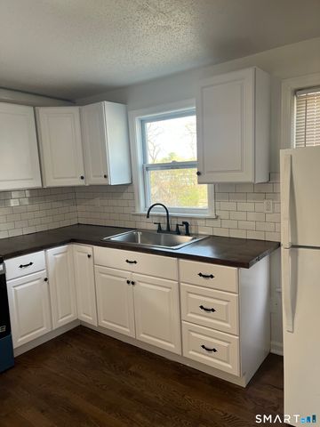 52 Pearl Street, Manchester, CT 06040