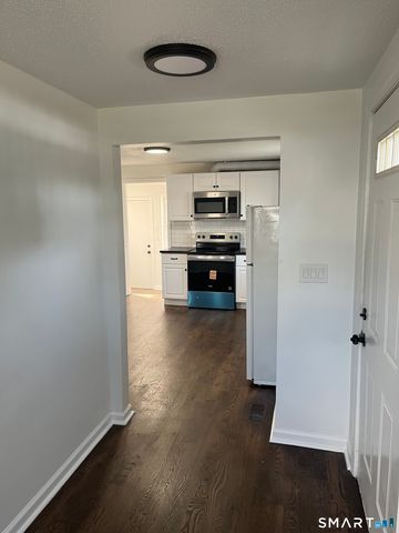 52 Pearl Street, Manchester, CT 06040