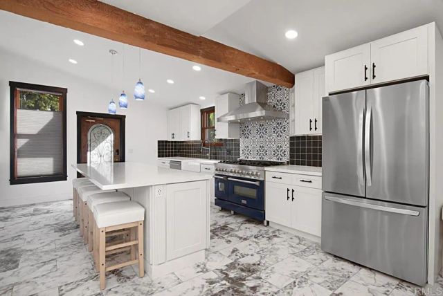 210 S Vine Street, Fallbrook, CA 92028