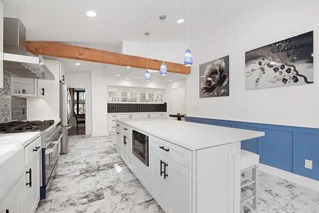 210 S Vine Street, Fallbrook, CA 92028