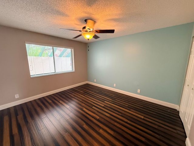 24 LEXINGTON Lane W A, Palm Beach Gardens, FL 33418