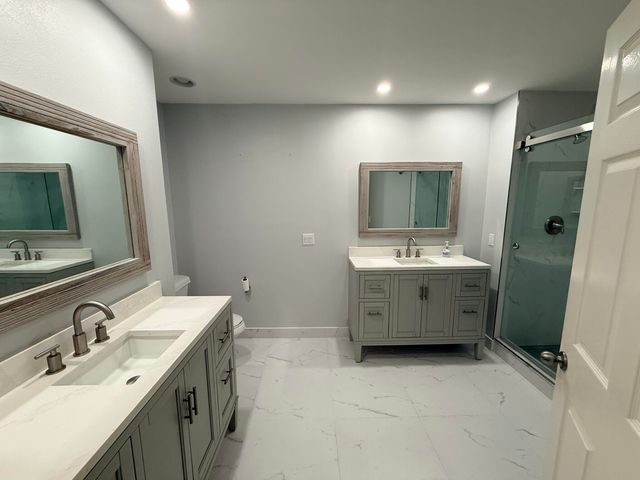 24 LEXINGTON Lane W A, Palm Beach Gardens, FL 33418