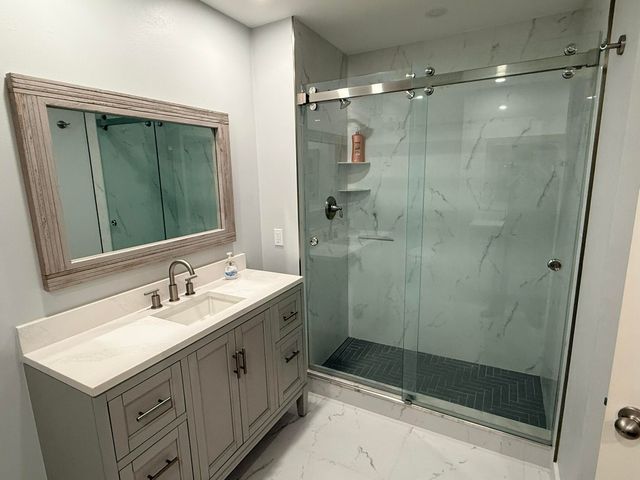 24 LEXINGTON Lane W A, Palm Beach Gardens, FL 33418