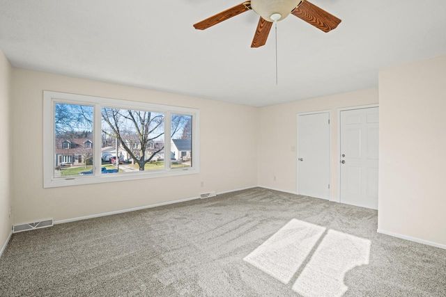 4226 S Pennsylvania AVENUE, Saint Francis, WI 53235