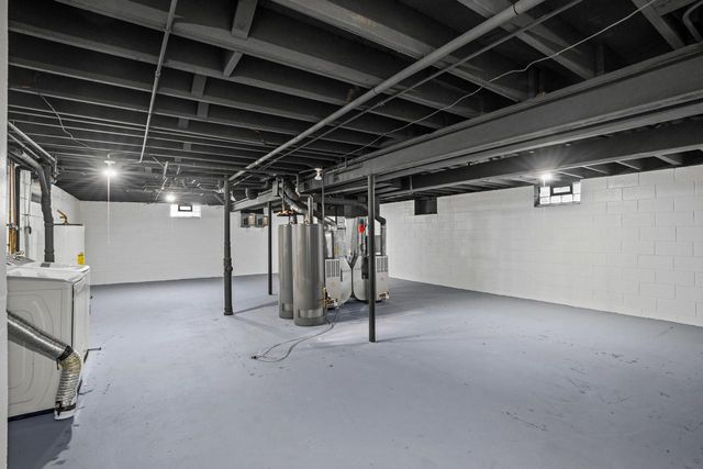 4226 S Pennsylvania AVENUE, Saint Francis, WI 53235