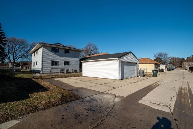 4226 S Pennsylvania AVENUE, Saint Francis, WI 53235