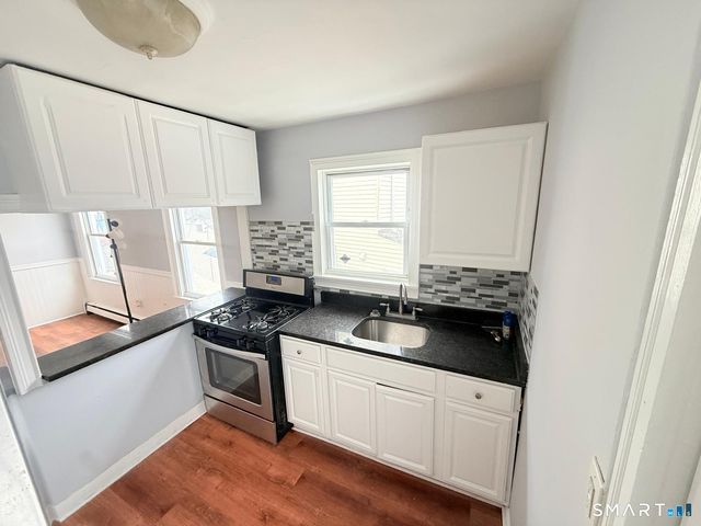 240 Wood Avenue 2, Bridgeport, CT 06605