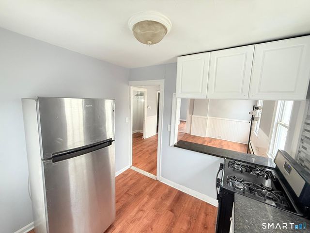 240 Wood Avenue 2, Bridgeport, CT 06605