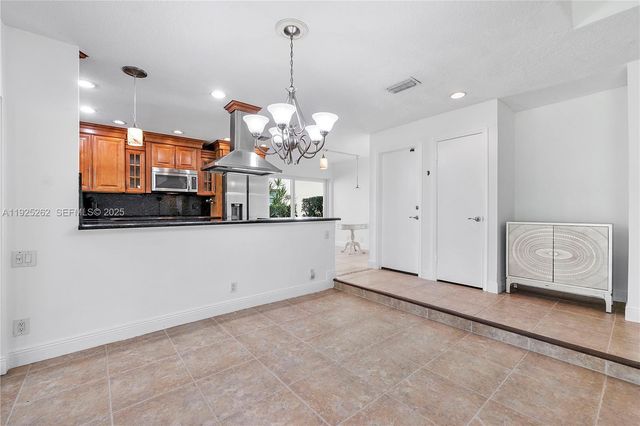 5667 N Cameo Dr N, Boca Raton, FL 33433