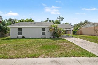 1224 OAK VALLEY DRIVE, Seffner, FL 33584