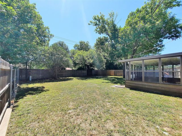 6804 Echo Hill Drive, Watauga, TX 76148