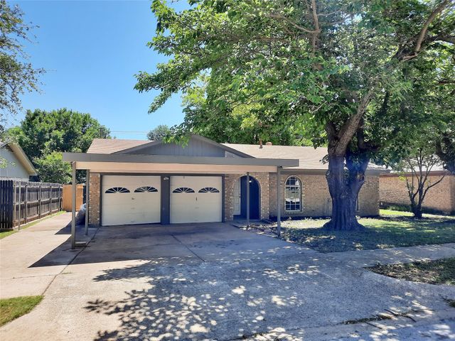 6804 Echo Hill Drive, Watauga, TX 76148