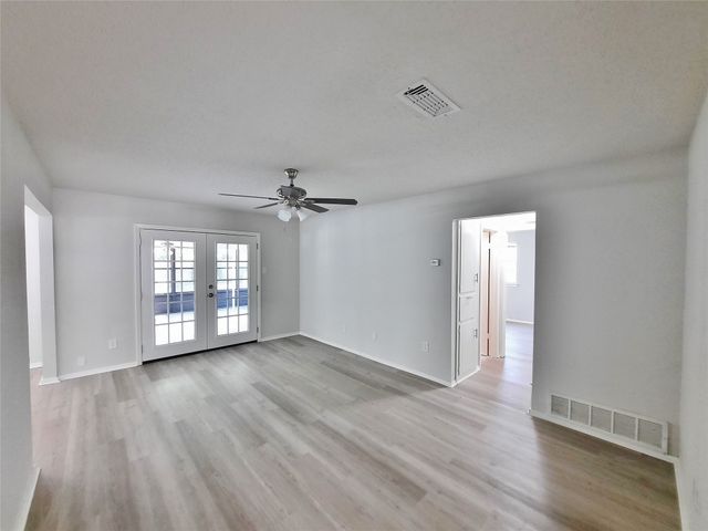 6804 Echo Hill Drive, Watauga, TX 76148