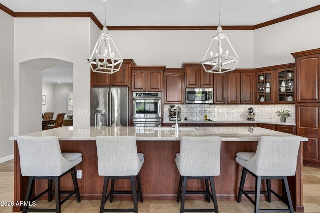 654 E HAMPTON Court, Gilbert, AZ 85295