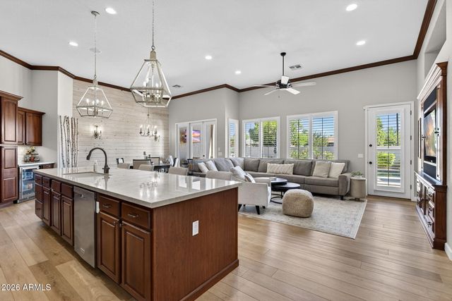 654 E HAMPTON Court, Gilbert, AZ 85295