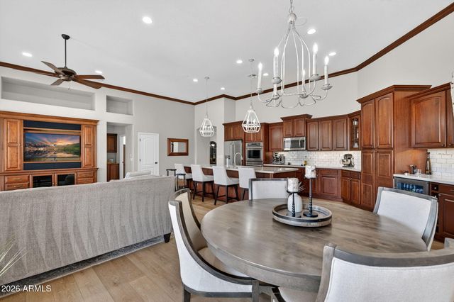 654 E HAMPTON Court, Gilbert, AZ 85295