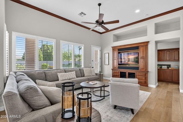 654 E HAMPTON Court, Gilbert, AZ 85295